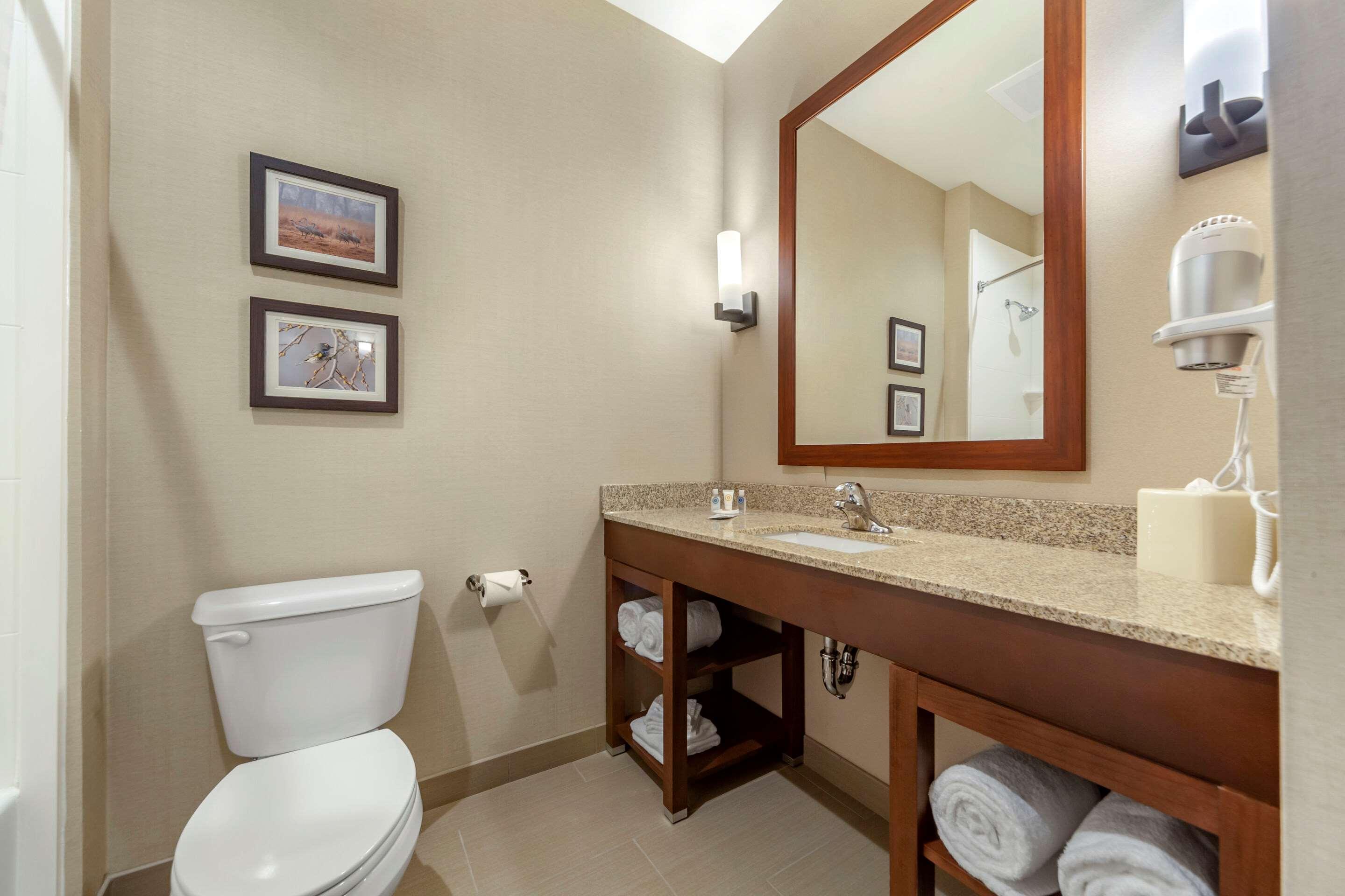 Comfort Suites Гранд Айлънд Екстериор снимка