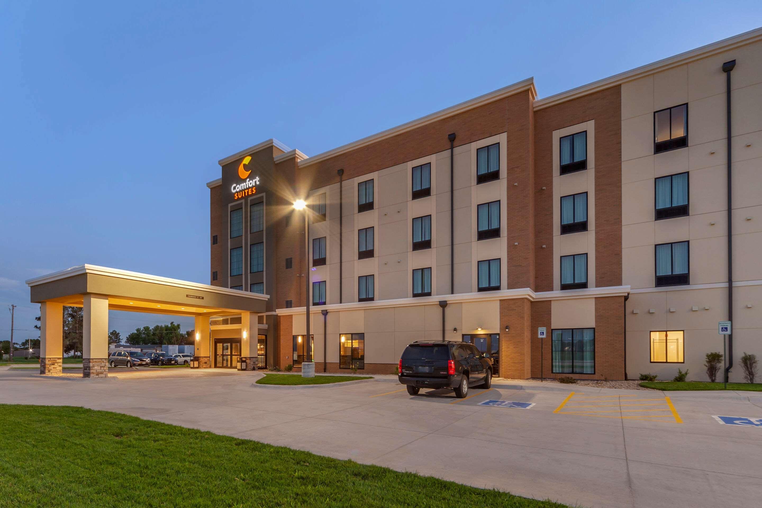 Comfort Suites Гранд Айлънд Екстериор снимка
