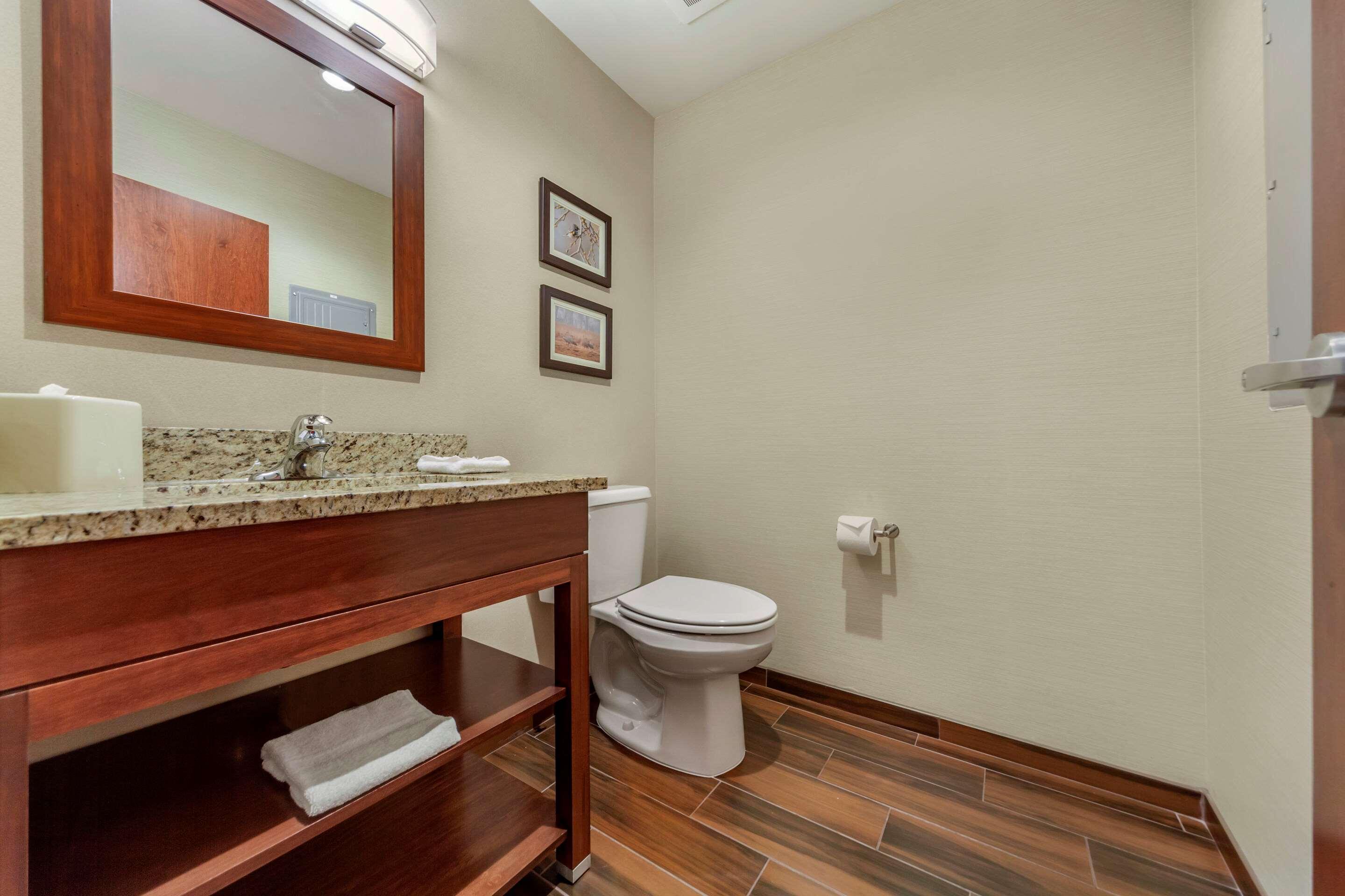 Comfort Suites Гранд Айлънд Екстериор снимка