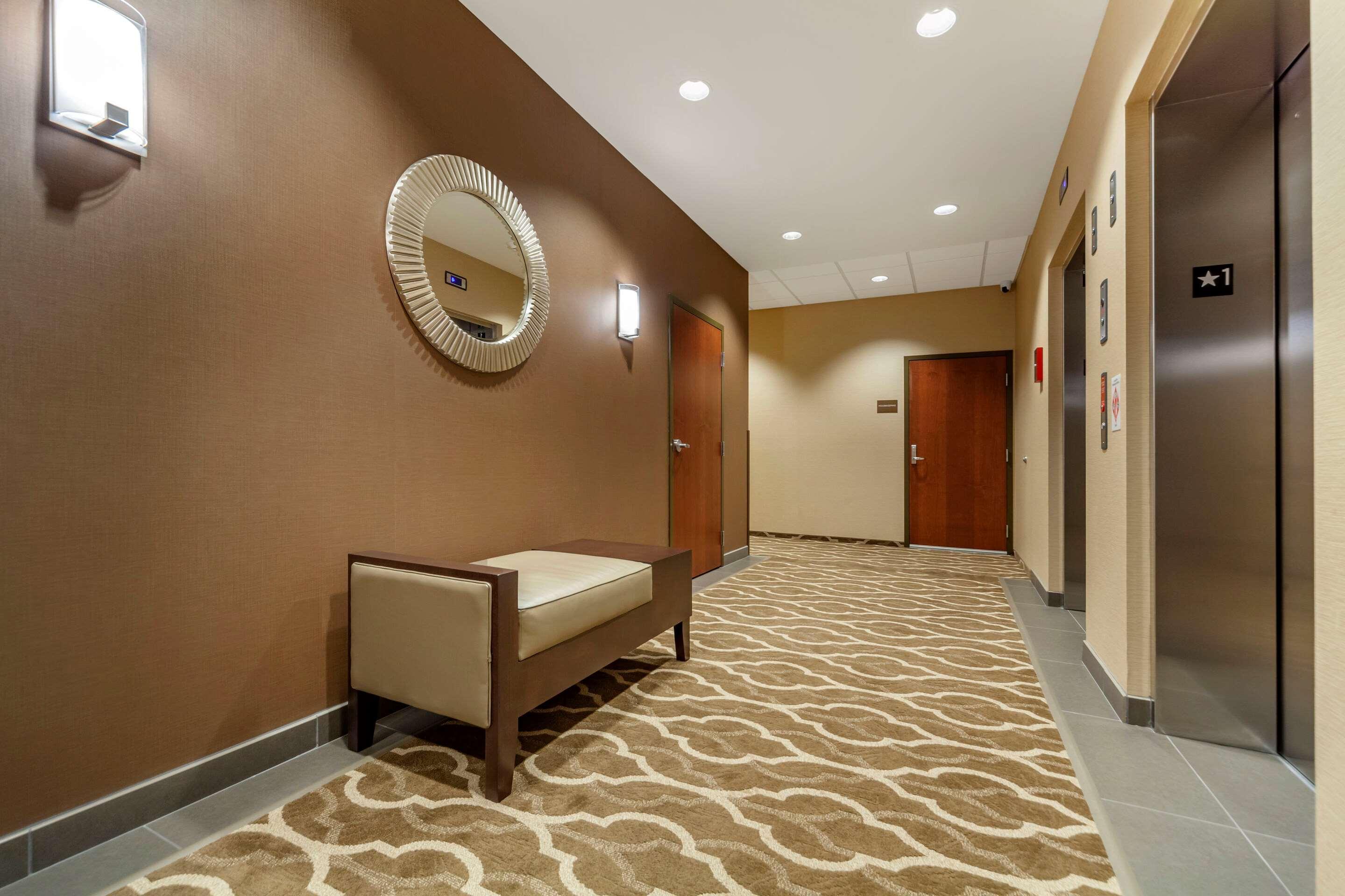 Comfort Suites Гранд Айлънд Екстериор снимка