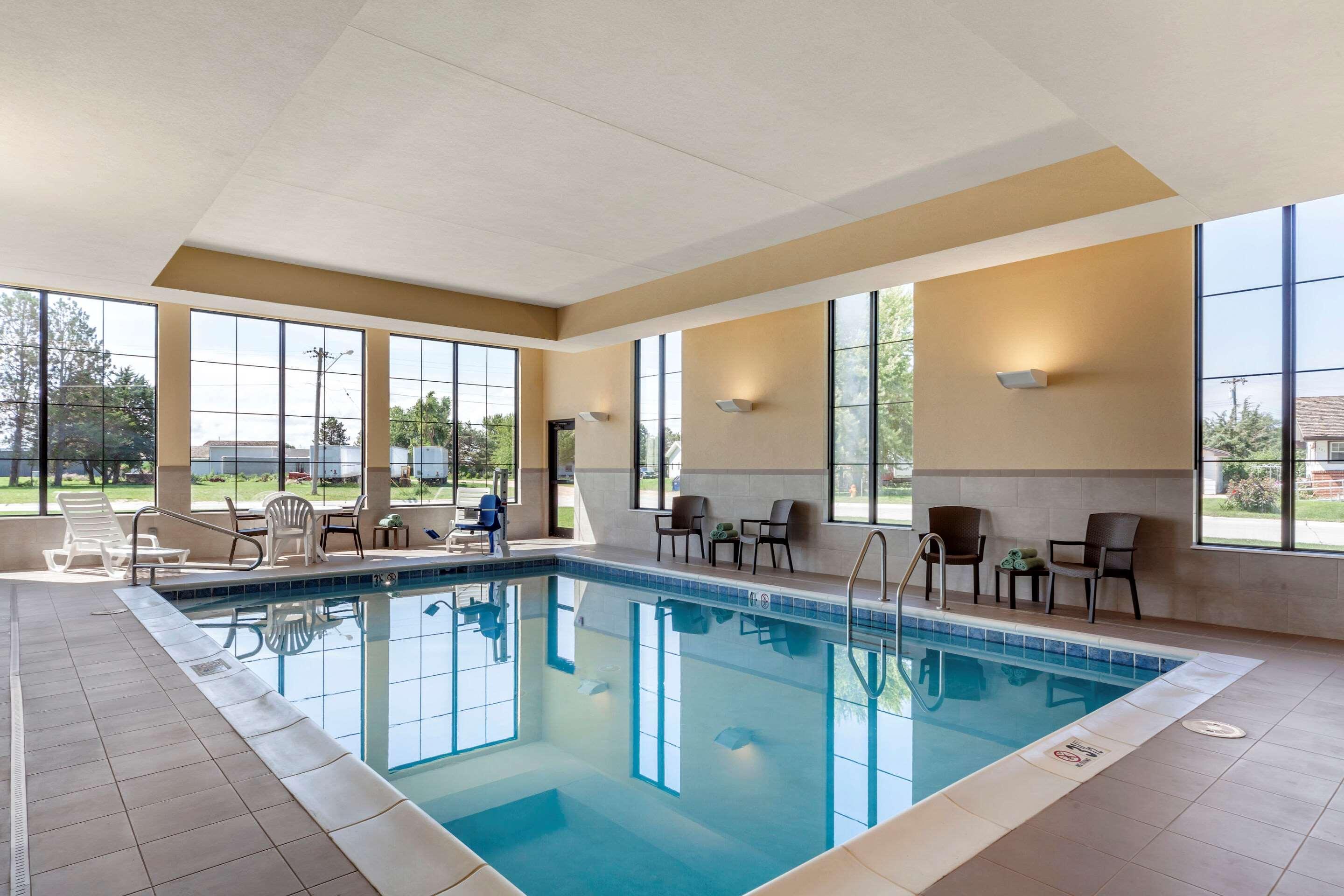 Comfort Suites Гранд Айлънд Екстериор снимка