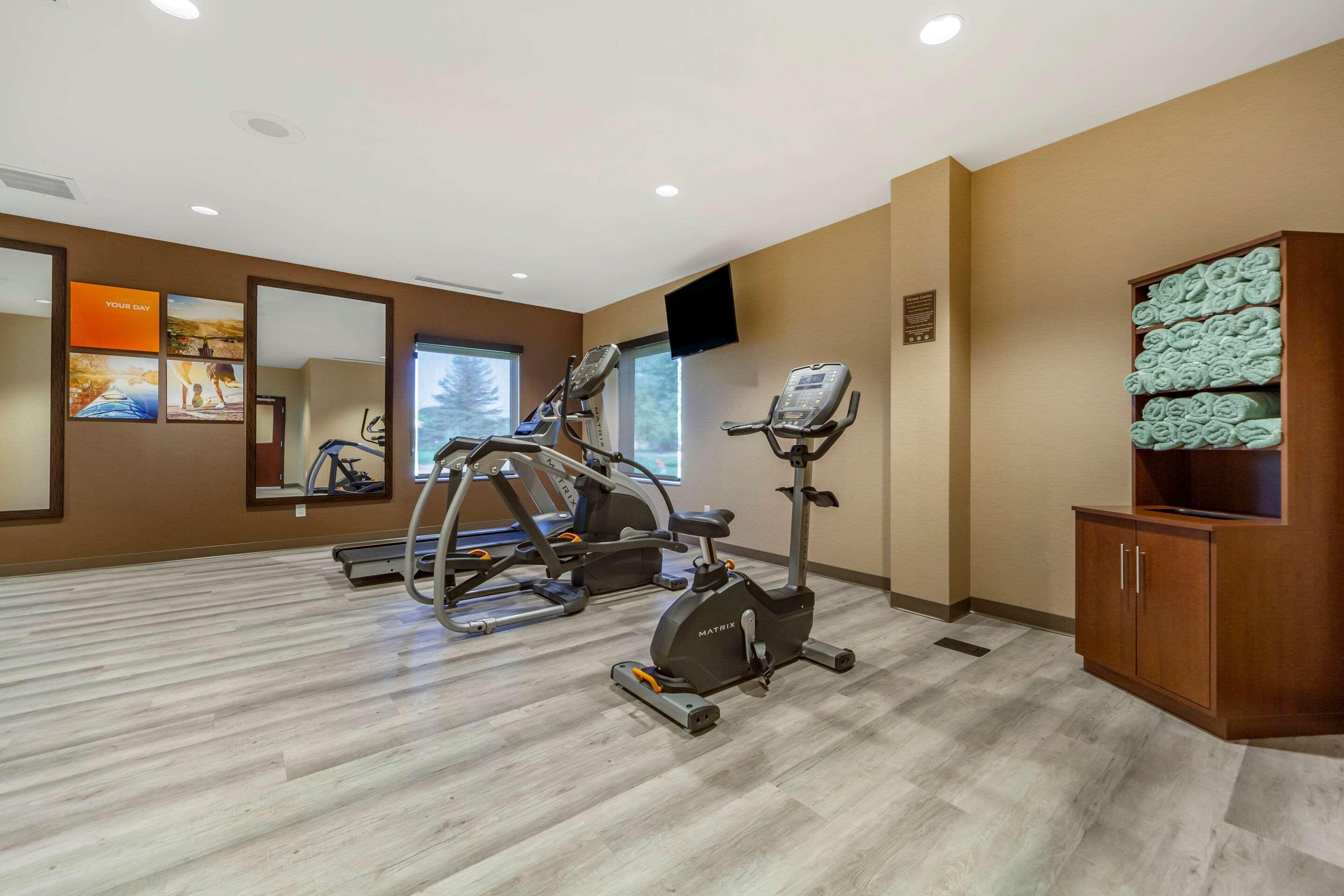 Comfort Suites Гранд Айлънд Екстериор снимка