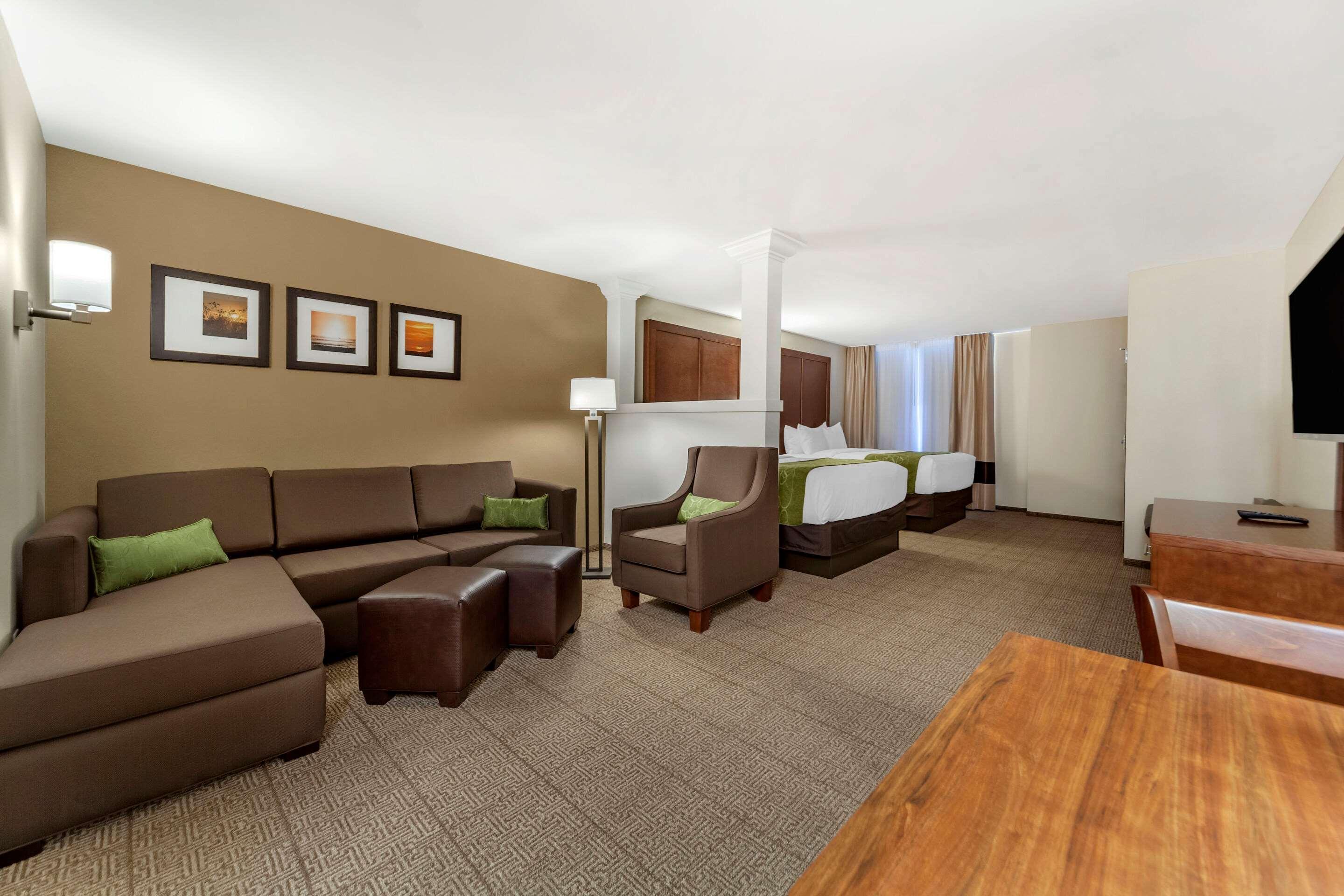 Comfort Suites Гранд Айлънд Екстериор снимка