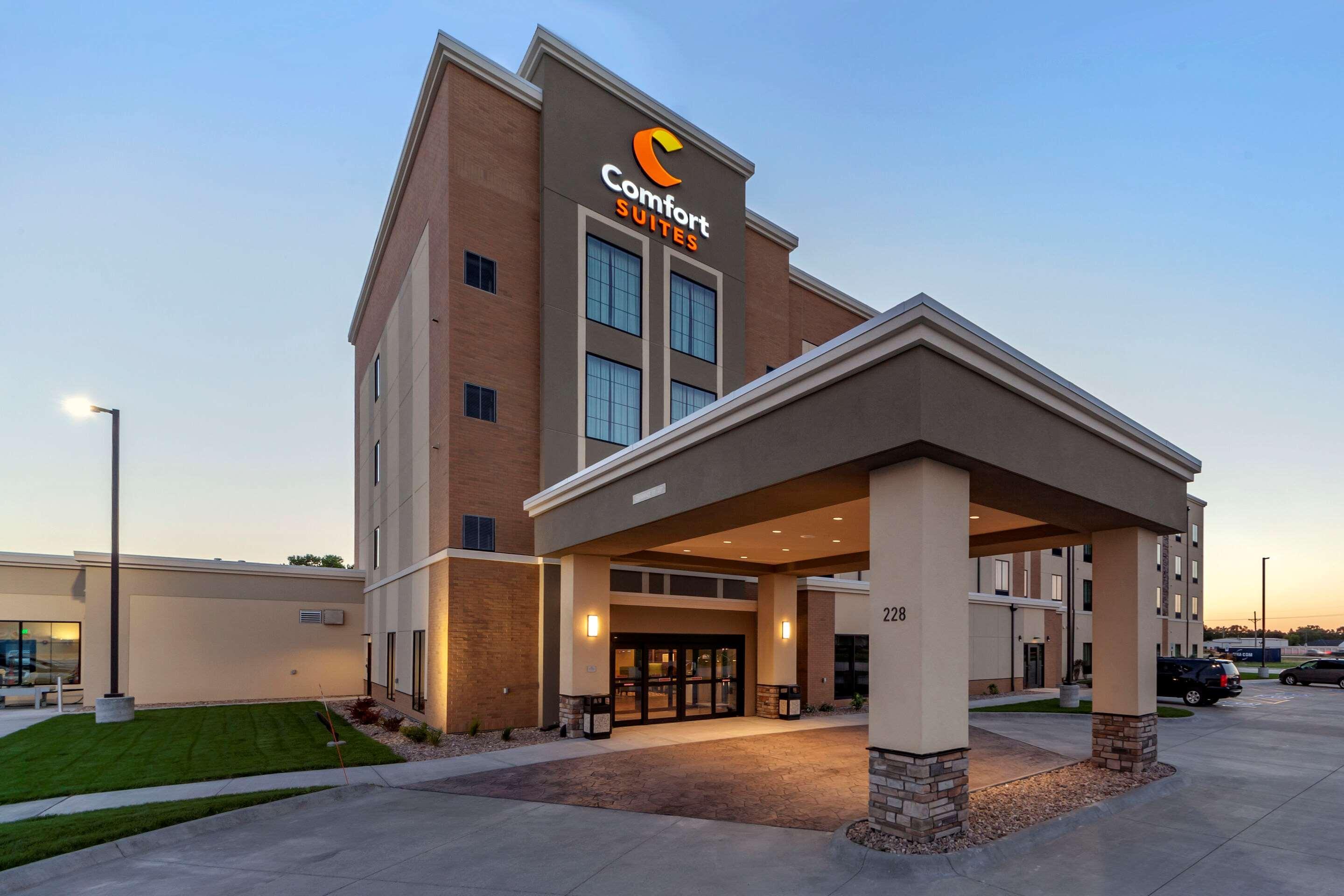 Comfort Suites Гранд Айлънд Екстериор снимка